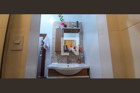 Casa à venda com 250m², 5 quartos e 4 vagas Casa à venda com 250m², 5 quartos e 4 vagasBanheiro - Casa 1