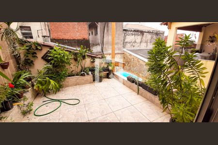 Casa à venda com 250m², 5 quartos e 4 vagas Casa à venda com 250m², 5 quartos e 4 vagasJardim de Inverno do Quarto 2 - Casa 2