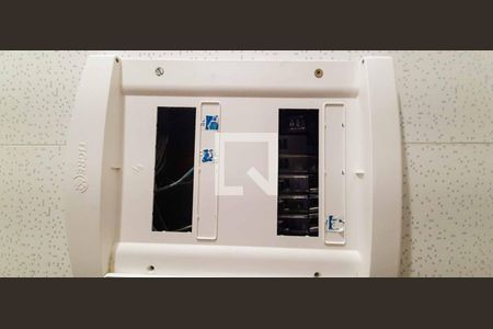 Casa à venda com 250m², 5 quartos e 4 vagas Casa à venda com 250m², 5 quartos e 4 vagasQuadro de Luz