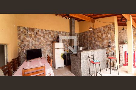 Casa à venda com 250m², 5 quartos e 4 vagas Casa à venda com 250m², 5 quartos e 4 vagasEspaço Gourmet