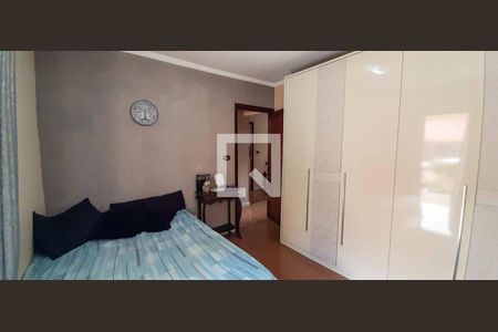 Casa à venda com 250m², 5 quartos e 4 vagas Casa à venda com 250m², 5 quartos e 4 vagasQuarto 2 - Casa 2