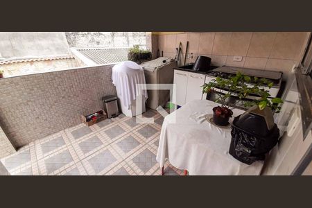 Casa à venda com 250m², 5 quartos e 4 vagas Casa à venda com 250m², 5 quartos e 4 vagasÁrea de Serviço - Casa 2