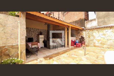 Casa à venda com 250m², 5 quartos e 4 vagas Casa à venda com 250m², 5 quartos e 4 vagasEspaço Gourmet