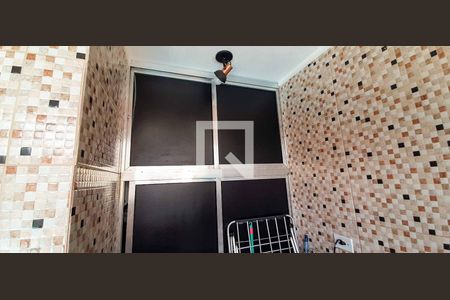 Casa à venda com 250m², 5 quartos e 4 vagas Casa à venda com 250m², 5 quartos e 4 vagasÁrea de Serviço - Casa 1