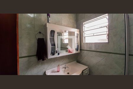 Casa à venda com 250m², 5 quartos e 4 vagas Casa à venda com 250m², 5 quartos e 4 vagasBanheiro - Casa 2