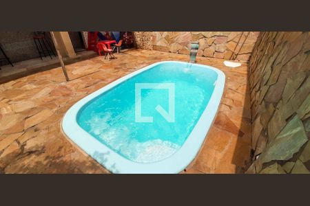 Casa à venda com 250m², 5 quartos e 4 vagas Casa à venda com 250m², 5 quartos e 4 vagasCasa 1 - Piscina