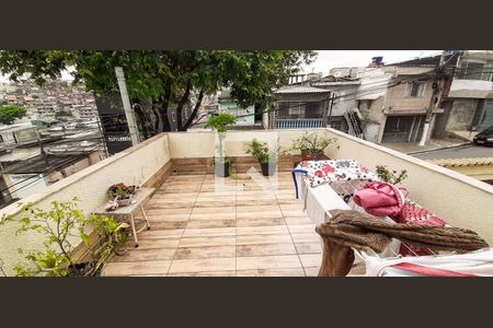 Casa à venda com 250m², 5 quartos e 4 vagas Casa à venda com 250m², 5 quartos e 4 vagasVaranda da Sala - Casa 2