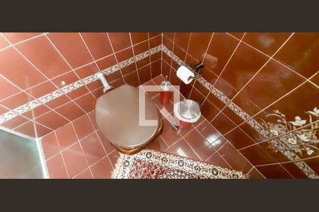 Casa à venda com 250m², 5 quartos e 4 vagas Casa à venda com 250m², 5 quartos e 4 vagasBanheiro da Suíte - Casa 2