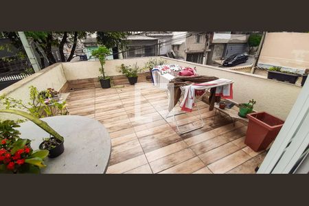 Casa à venda com 250m², 5 quartos e 4 vagas Casa à venda com 250m², 5 quartos e 4 vagasVaranda da Sala - Casa 2