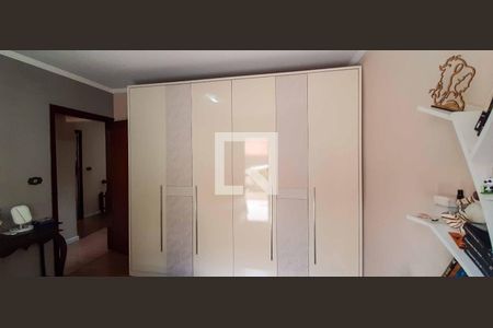 Casa à venda com 250m², 5 quartos e 4 vagas Casa à venda com 250m², 5 quartos e 4 vagasQuarto 2 - Casa 2