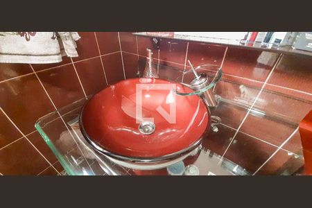 Casa à venda com 250m², 5 quartos e 4 vagas Casa à venda com 250m², 5 quartos e 4 vagasBanheiro da Suíte - Casa 2