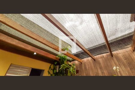 Casa à venda com 250m², 5 quartos e 4 vagas Casa à venda com 250m², 5 quartos e 4 vagasJardim de Inverno do Quarto 2 - Casa 2