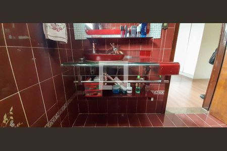 Casa à venda com 250m², 5 quartos e 4 vagas Casa à venda com 250m², 5 quartos e 4 vagasBanheiro da Suíte - Casa 2