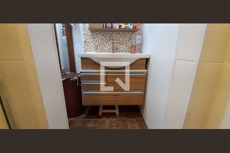 Casa à venda com 250m², 5 quartos e 4 vagas Casa à venda com 250m², 5 quartos e 4 vagasBanheiro - Casa 1