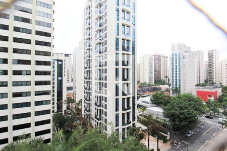 Vista de apartamento à venda com 3 quartos, 127m² em Indianópolis, São Paulo