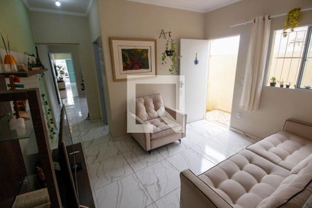 Sala de casa à venda com 2 quartos, 100m² em Jardim Mirna, Taboão da Serra