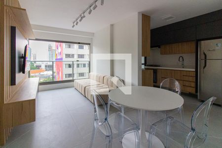 Sala / Sala de Jantar de apartamento para alugar com 2 quartos, 75m² em Perdizes, São Paulo