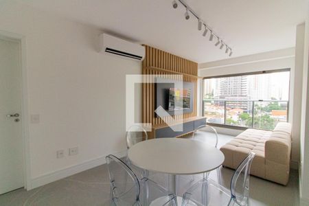 Sala / Sala de Jantar de apartamento para alugar com 2 quartos, 75m² em Perdizes, São Paulo