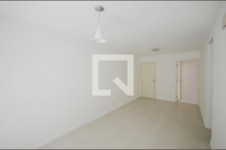 Sala de apartamento para alugar com 2 quartos, 85m² em Tijuca, Rio de Janeiro