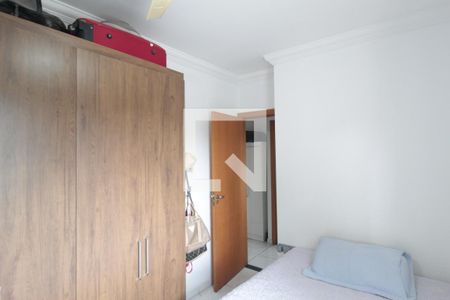 Quarto 1 de casa à venda com 2 quartos, 70m² em Santa Amelia, Belo Horizonte