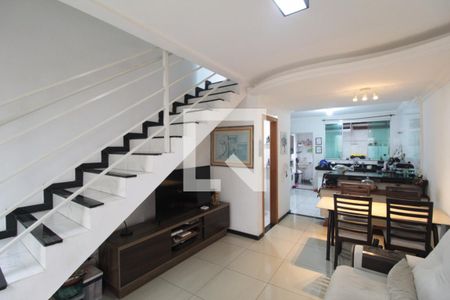 Sala de casa à venda com 2 quartos, 70m² em Santa Amelia, Belo Horizonte