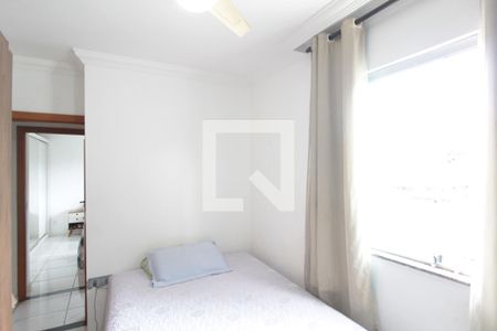 Quarto 1 de casa à venda com 2 quartos, 70m² em Santa Amelia, Belo Horizonte