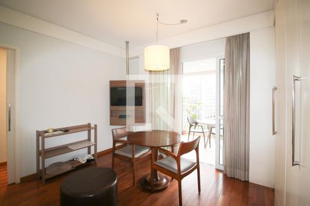 Sala de apartamento à venda com 1 quarto, 84m² em Vila Olímpia, São Paulo