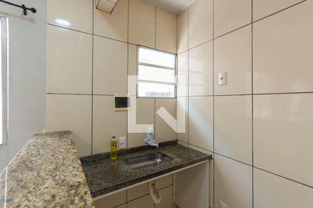 Cozinha de kitnet/studio para alugar com 0 quarto, 17m² em Cidade Nova, Rio de Janeiro