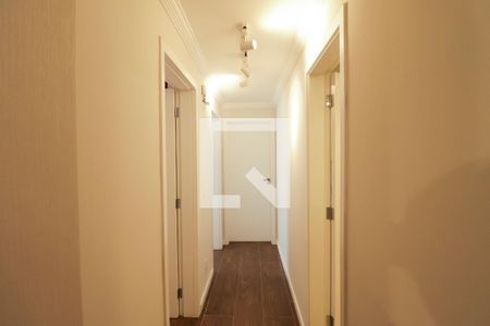 Corredor de apartamento à venda com 3 quartos, 88m² em Santa Teresinha, São Paulo