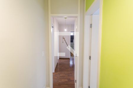 Corredor de apartamento à venda com 3 quartos, 120m² em Santo Antônio, Belo Horizonte