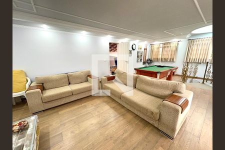 Sala do andar superior de casa à venda com 3 quartos, 213m² em Jardim Sao Vicente, Jundiaí