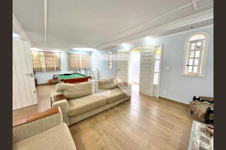 Sala do andar superior de casa à venda com 3 quartos, 213m² em Jardim Sao Vicente, Jundiaí