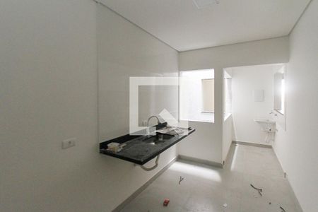 Cozinha de apartamento para alugar com 1 quarto, 32m² em Vila Paulo Silas, São Paulo