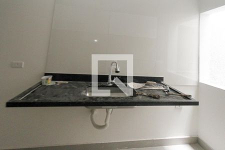 Cozinha de apartamento para alugar com 1 quarto, 32m² em Vila Paulo Silas, São Paulo