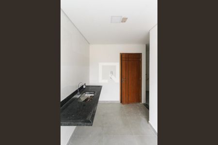 Sala/Cozinha de apartamento para alugar com 1 quarto, 32m² em Vila Paulo Silas, São Paulo