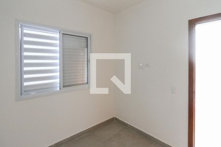 Quarto de apartamento para alugar com 1 quarto, 32m² em Vila Paulo Silas, São Paulo