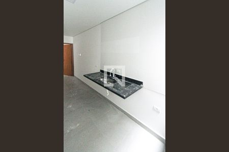 Cozinha de apartamento para alugar com 1 quarto, 32m² em Vila Paulo Silas, São Paulo