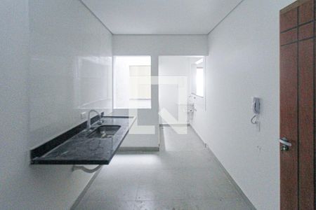 Cozinha de apartamento para alugar com 1 quarto, 32m² em Vila Paulo Silas, São Paulo