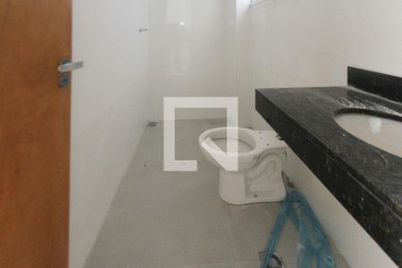 Banheiro de apartamento para alugar com 1 quarto, 32m² em Vila Paulo Silas, São Paulo