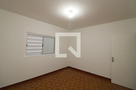 Quarto de casa para alugar com 2 quartos, 90m² em Vila Antonieta, São Paulo