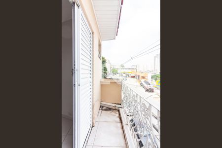 Sacada de casa para alugar com 3 quartos, 150m² em Umuarama, Osasco