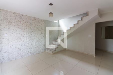 Sala de casa para alugar com 3 quartos, 150m² em Umuarama, Osasco