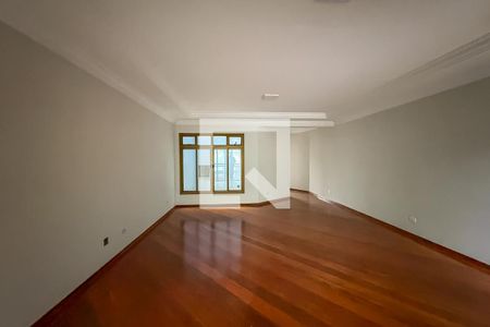 Sala de casa para alugar com 4 quartos, 140m² em Jardim do Mar, São Bernardo do Campo