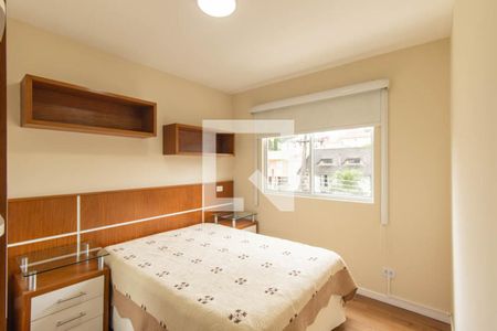 Quarto 1 Suite de apartamento para alugar com 2 quartos, 69m² em Vila Izabel, Curitiba