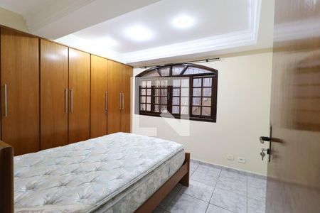 Quarto 1 de casa para alugar com 4 quartos, 240m² em Vila Sabrina, São Paulo