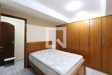 Quarto 1 de casa para alugar com 4 quartos, 240m² em Vila Sabrina, São Paulo