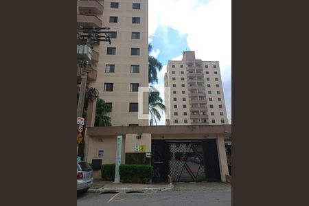 Apartamento à venda com 62m², 3 quartos e 1 vaga Apartamento à venda com 62m², 3 quartos e 1 vagaFachada