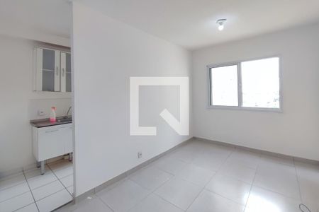 Sala de apartamento para alugar com 3 quartos, 59m² em Jardim do Lago Continuacao, Campinas