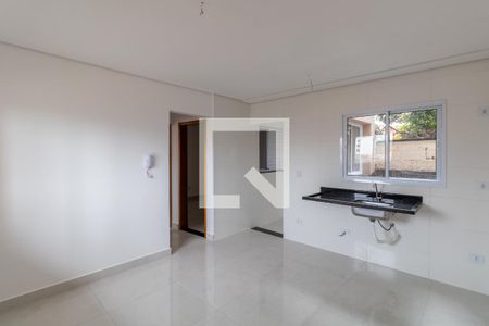 Sala e Cozinha  de apartamento para alugar com 2 quartos, 36m² em Vila Nova Savoia, São Paulo