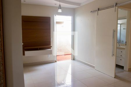 Sala de casa de condomínio para alugar com 2 quartos, 150m² em Jardim Interlagos, Ribeirão Preto